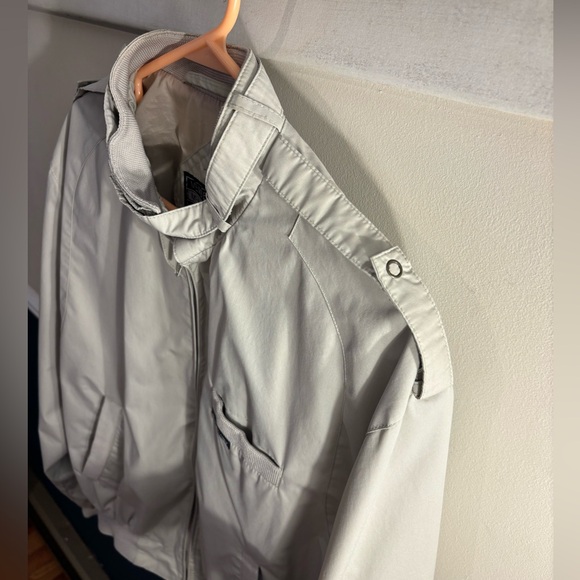 Members Only Vintage Beige Full Zip Up Jacket, Size Small (Unisex) - Picture 6 of 11